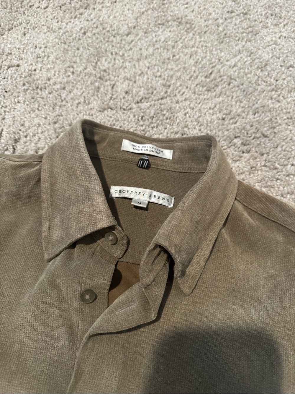 Geoffrey Beene Olive Green Long-Sleeve Button-Down Shirt - Picture 3 of 3